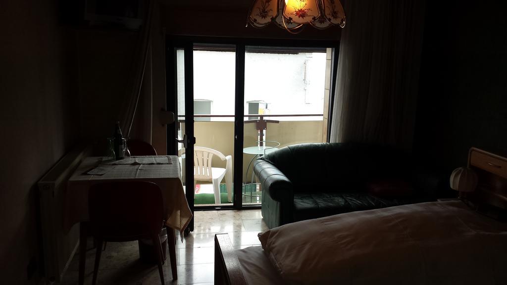 Hotel Zur Guten Quelle Selters  Szoba fotó